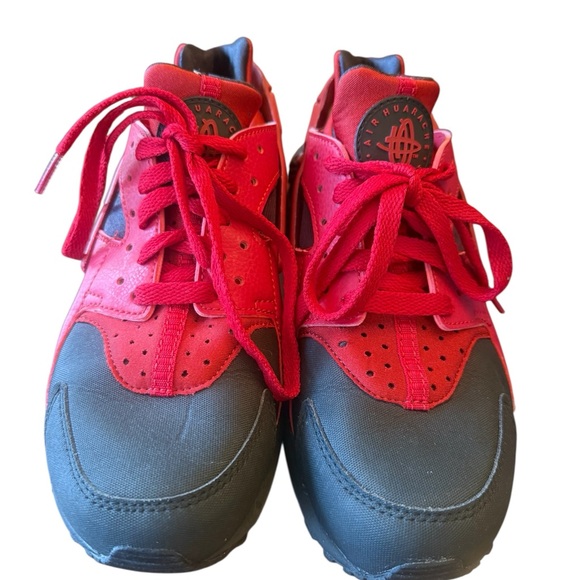 Nike Air Trainer Huarache
"Challenge Red" Mens size 7 or 7Youth - Picture 4 of 9